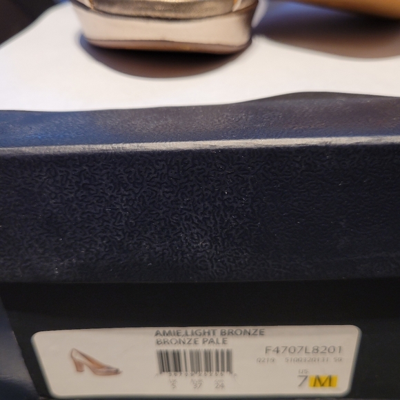 Naturalizer peep toe pumps - Picture 6 of 7